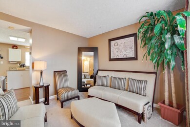 2736 Thornbrook Ct, Odenton, MD 21113 - photo 4