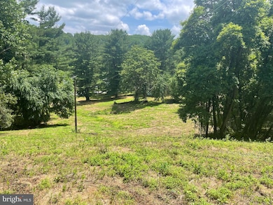 1077 Yorklyn Rd, Hockessin, DE 19707 - photo 2