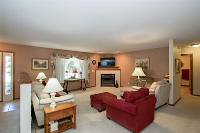 A tile entry leads to a wonderful Great Room featu