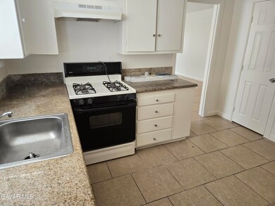 44226 2nd St E, Lancaster, CA 93535 - photo 2