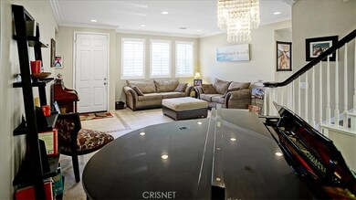 23354 Pike Ln, Valencia, CA 91355 - photo 3