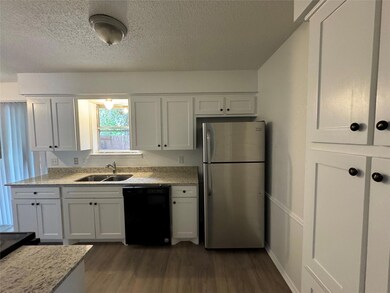 536 Billie Ruth Ln unit 538, Hurst, TX 76053 - photo 2