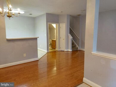 2749 Middle Neck Rd, Odenton, MD 21113 - photo 3