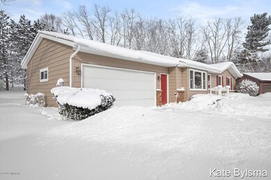1532 Cloverly Ct NW, Grand Rapids, MI 49544 - photo 2