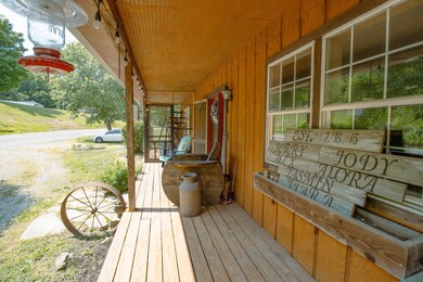 85 N Scruggs Ln, Frankfort, KY 40601 - photo 7