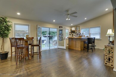 17 Bucknell Dr Hazlet NJ 07730-large-009