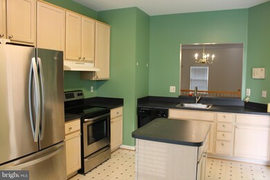 21223 Owls Nest Cir, Germantown, MD 20876 - photo 4