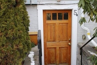 5 Charles St unit B, Newburyport, MA 01950 - photo 2