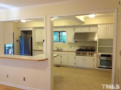 131 Justice St, Chapel Hill, NC 27516 - photo 3