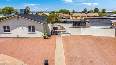 5208 S. 44th Way