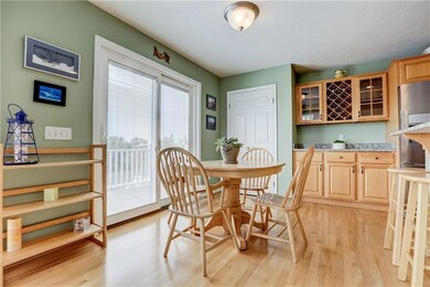 Perfect placement for family dining withe smooth s