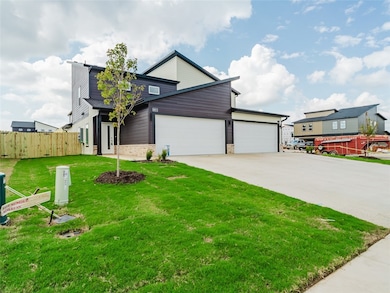 1803 SW Casuarina Dr unit 1, Bentonville, AR 72712 - photo 2