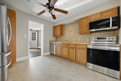 84 2nd St unit 80, Mineola, NY 11501 - photo 7