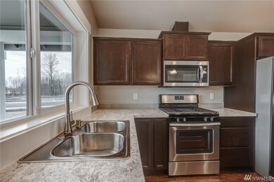 908 Whispering Meadows Ct, Nooksack, WA 98276 - photo 5