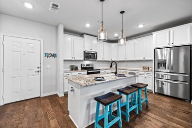 Another great view of kitchen!