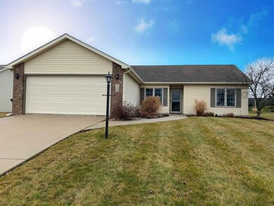 7526 Maeve Dr, Fort Wayne, IN 46835 - photo 2