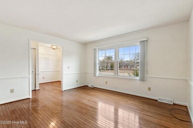 605 Windemere Road (5)