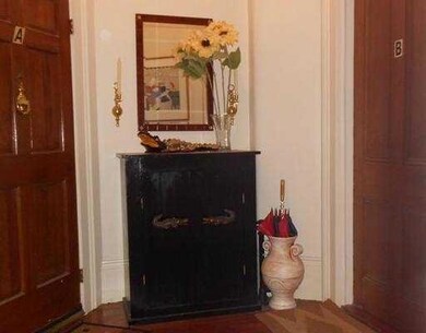 Foyer.