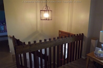 227 Pine Cir, Dunbar, WV 25064 - photo 3