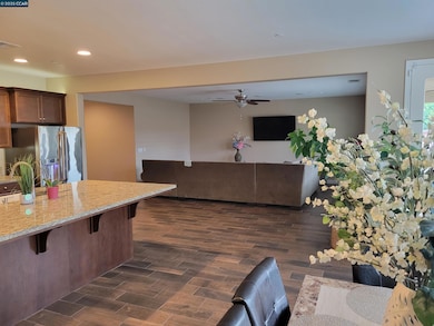 1367 Bellerose Ct, Brentwood, CA 94513 - photo 6