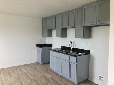 813 Canela Dr, Alamo, TX 78516 - photo 2