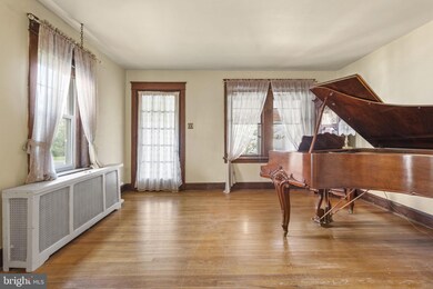 24 E 7th St, Lansdale, PA 19446 - photo 4