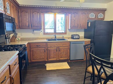 2116 32nd St, Rock Island, IL 61201 - photo 6