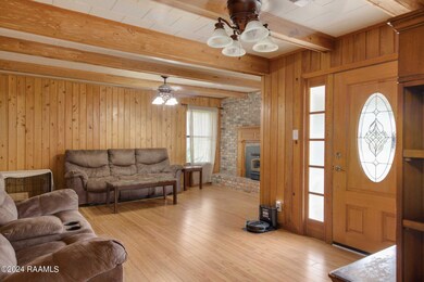 4-web-or-mls-143 N Albert St-4