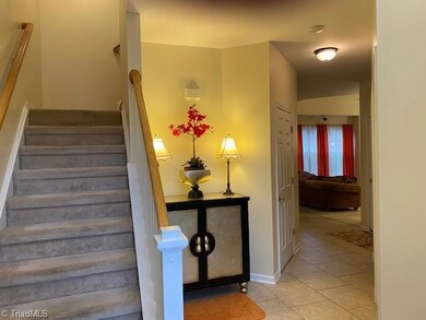 307 Jamestown Oaks Dr, Jamestown, NC 27282 - photo 2