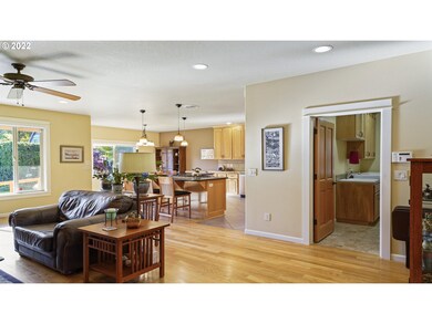 Kitchen/Living Room