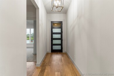 2072 E 136th St S, Bixby, OK 74008 - photo 2