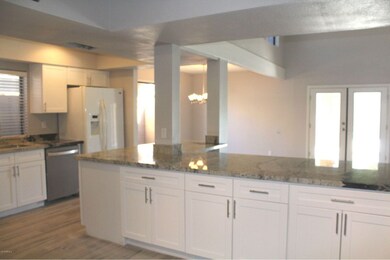 10445 N 9th St, Phoenix, AZ 85020 - photo 2