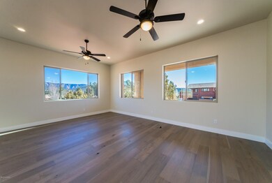 006_Living Room
