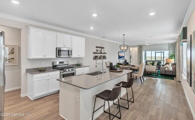 513 Lake Sinclair St, Saint Augustine, FL 32084 - photo 2