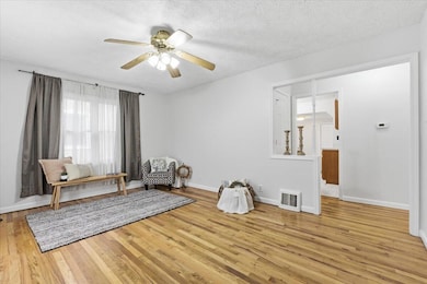 2837 6th Ave, Council Bluffs, IA 51501 - photo 4