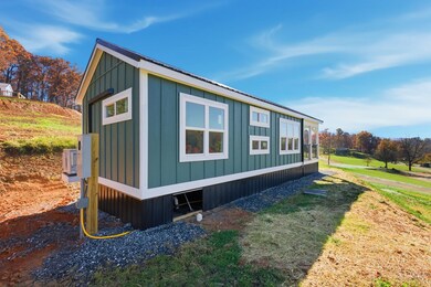 527 Saunders Rd, Franklin, NC 28734 - photo 5