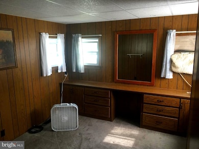 6243 Pitman Ct, Slatington, PA 18080 - photo 7