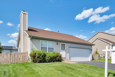 1851 Cambridge Dr, Carpentersville, IL 60110 - photo 2