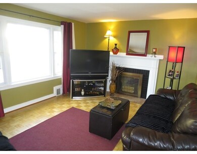 104 Orchardview St, West Springfield, MA 01089 - photo 4