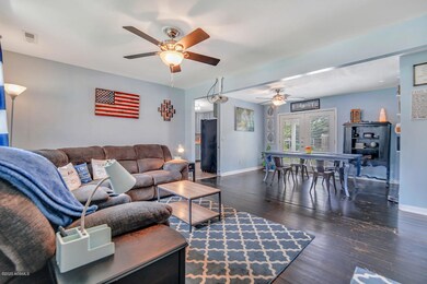 LIving/Dining