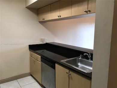 8340 SW 3rd Ct unit 202, Pembroke Pines, FL 33025 - photo 6