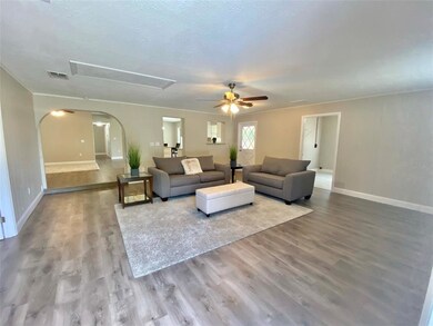 1512 Avenue C NE, Winter Haven, FL 33881 - photo 6