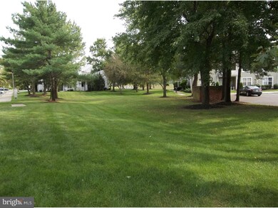 553 Shetland Ct unit 553, Sewell, NJ 08080 - photo 3