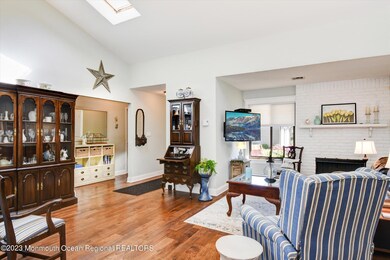 08-Living Room