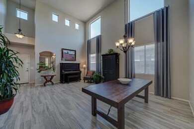 2927 E Quiet Hollow Ln-4