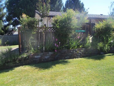 1362 Foxwood Dr, Medford, OR 97504 - photo 3