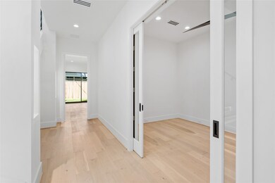 1918 Brun St, Houston, TX 77019 - photo 5