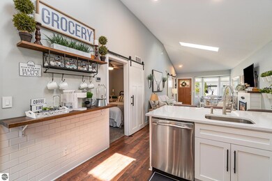 315 W Michigan Ave, Oscoda, MI 48750 - photo 5