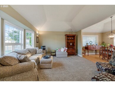 911 N Ash St, Canby, OR 97013 - photo 6