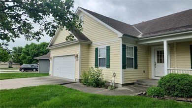 2010 Prairie Grass Dr, Raymore, MO 64083 - photo 3